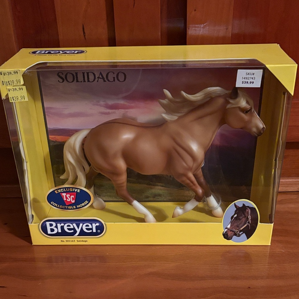 Breyer Solidago Palomino Horse Figure - Blonde Mane & Tail